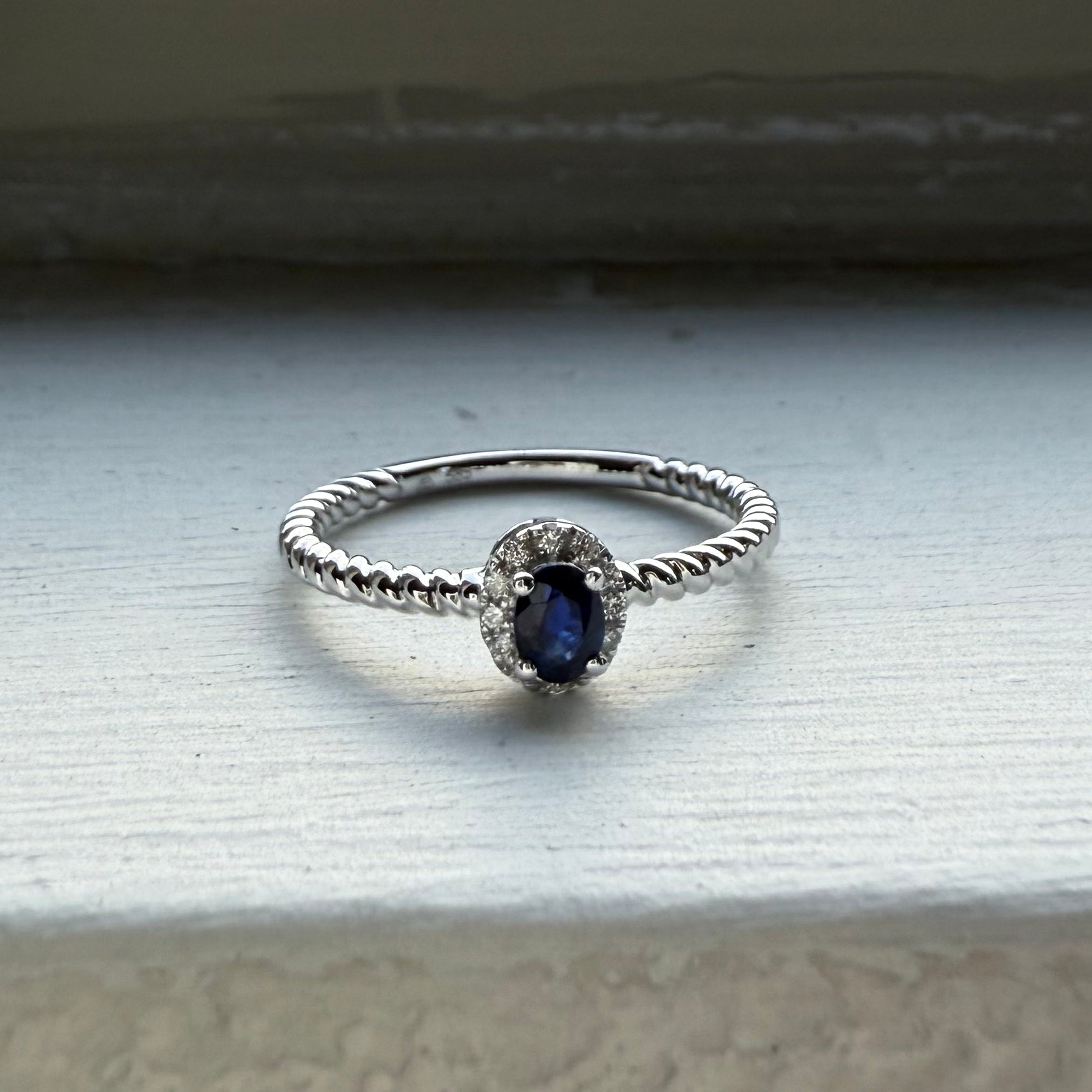 Luna Bleu Ring