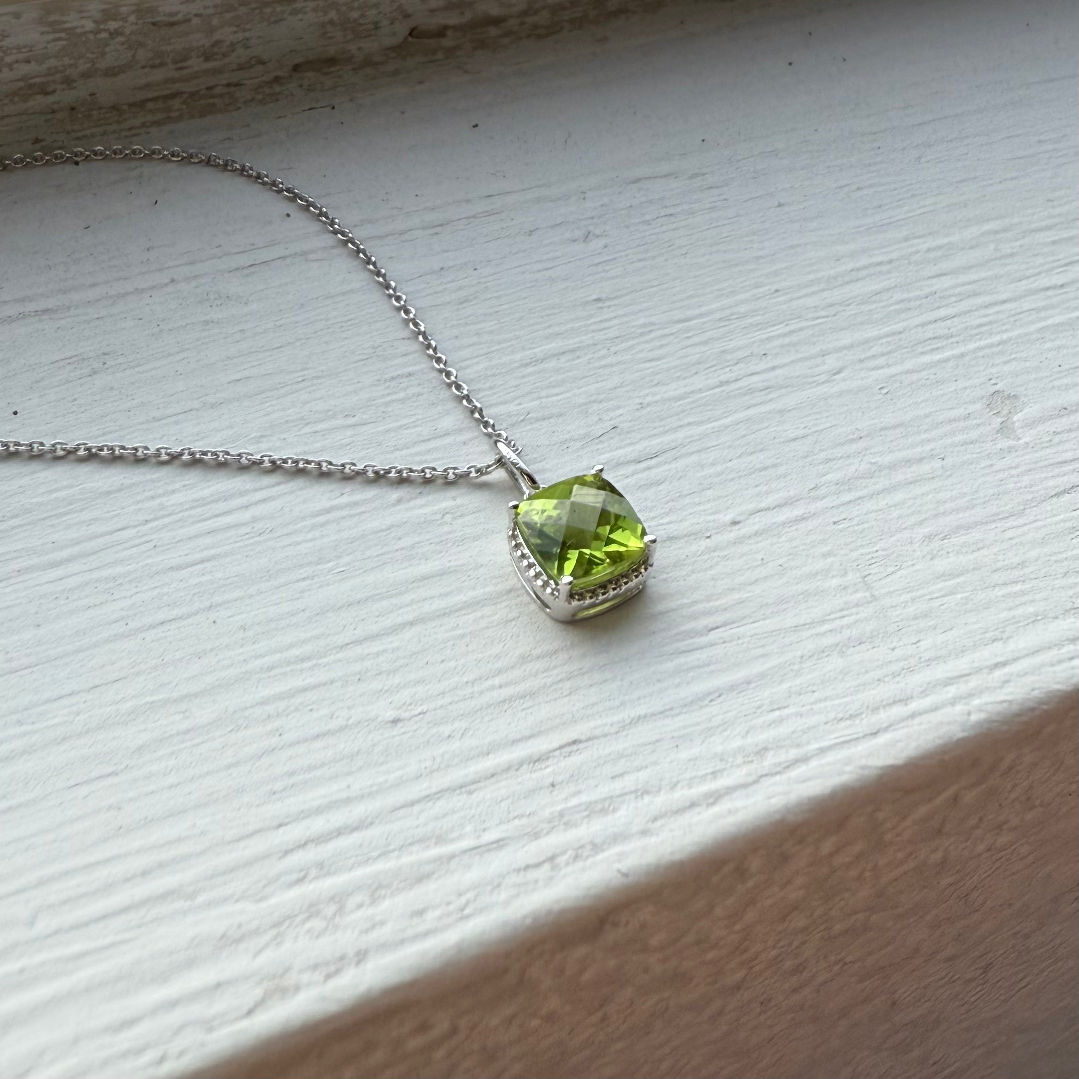 Gaia Verde Necklace