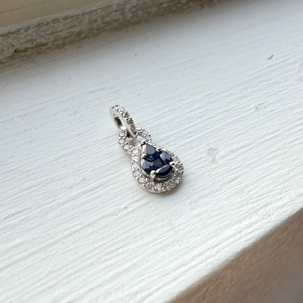 Abyssal Glow Pendant