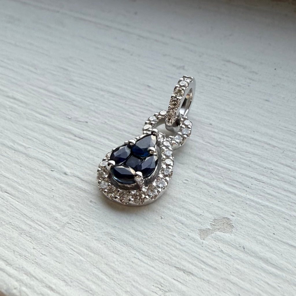 Abyssal Glow Pendant