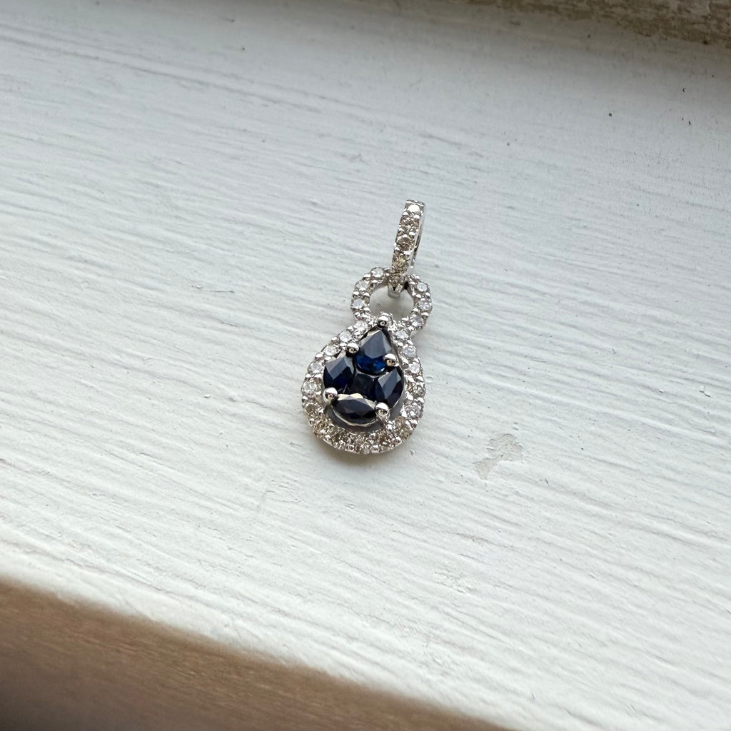 Abyssal Glow Pendant