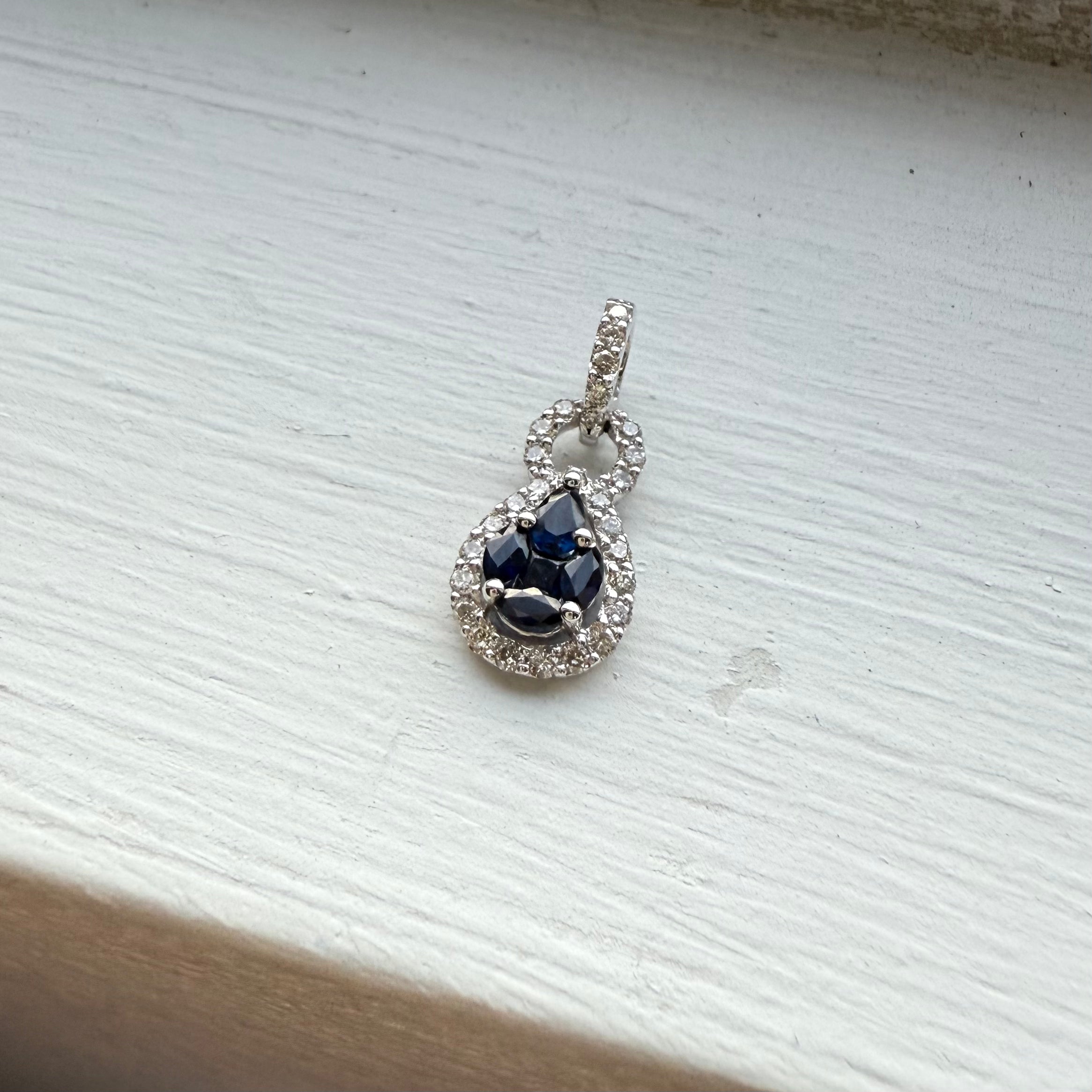 Abyssal Glow Pendant